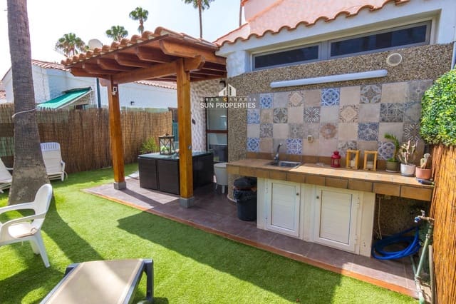 Bungalow de 2 habitaciones en Campo Internacional, San Bartolomé de Tirajana en alquiler con piscina - 1.500 € (Ref: 9324233)