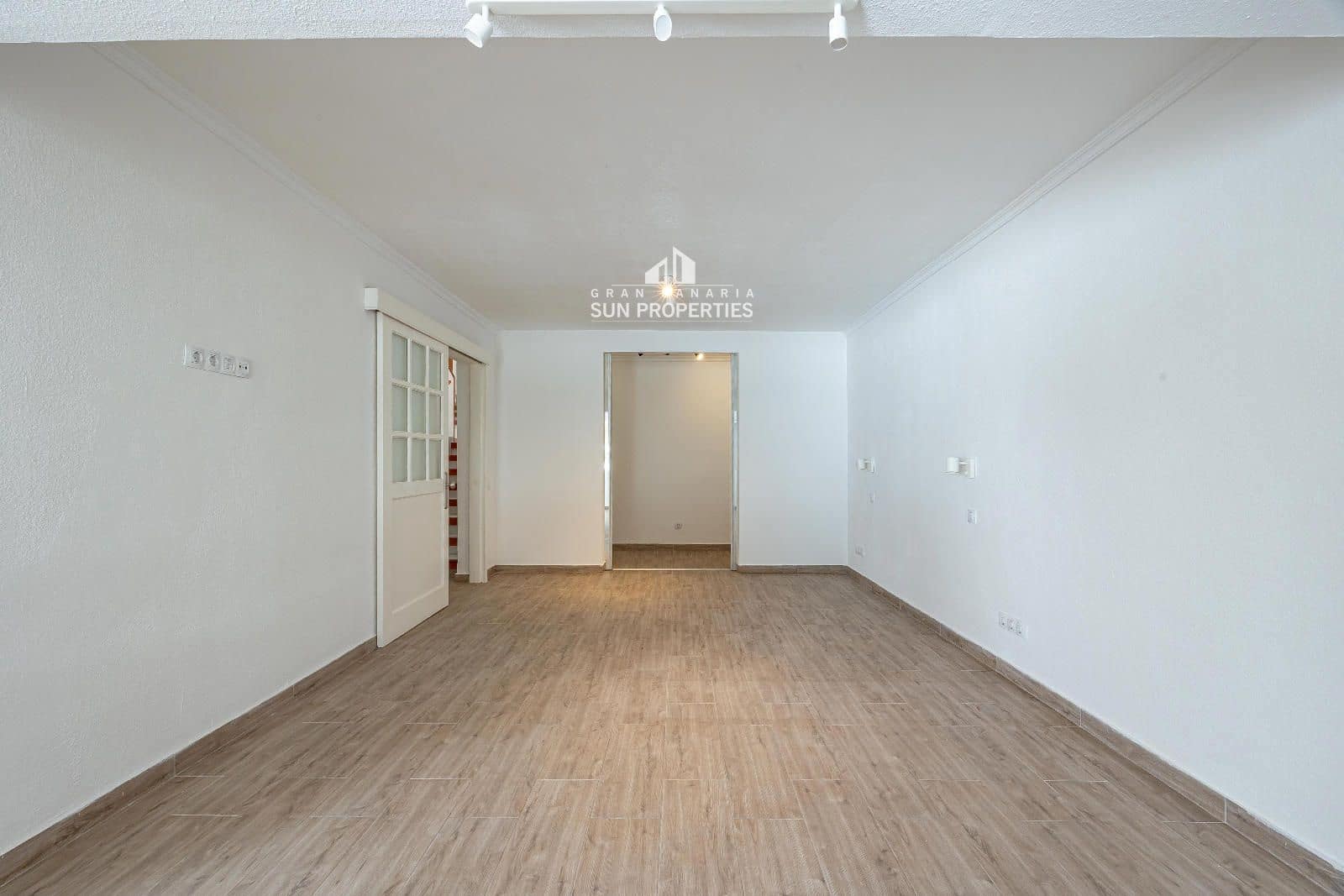 4 Zimmer Haus zu verkaufen in San Bartolome de Tirajana mit Garage - 660.000 € (Ref: 9382048)