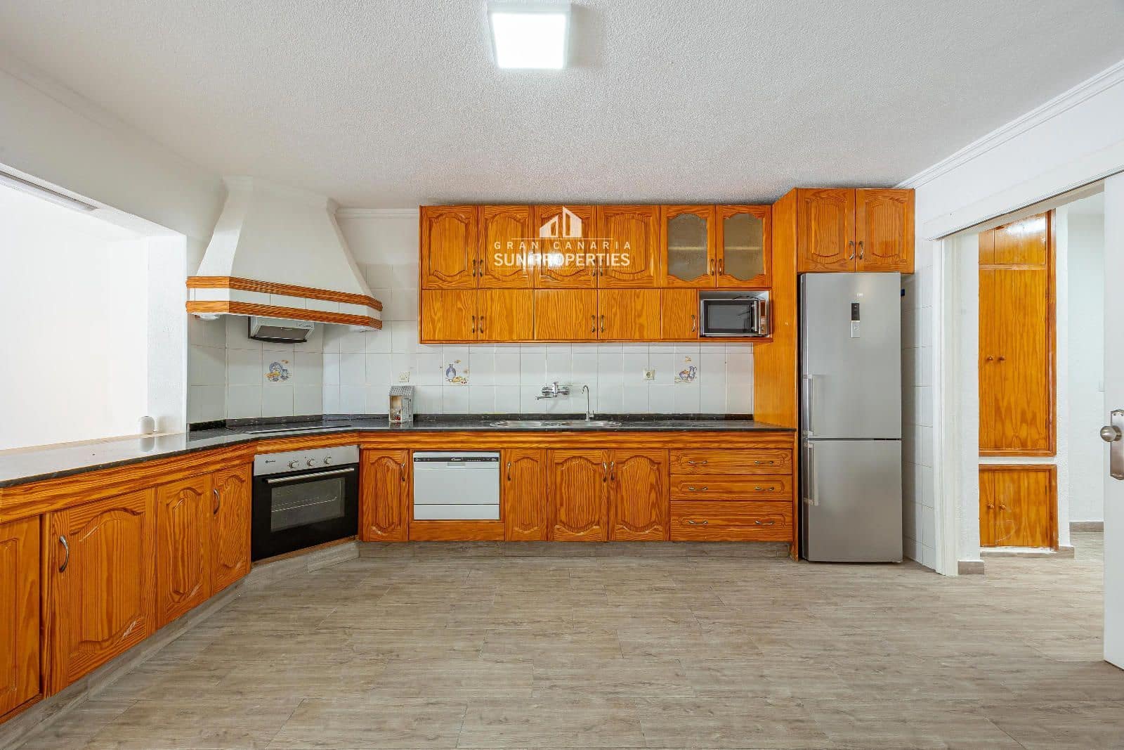 4 Zimmer Haus zu verkaufen in San Bartolome de Tirajana mit Garage - 660.000 € (Ref: 9382048)