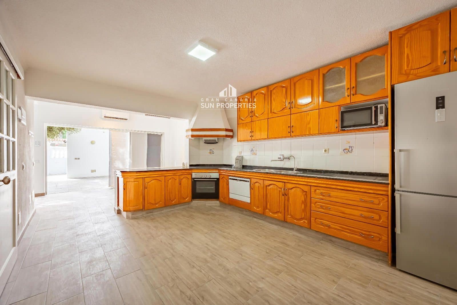 4 Zimmer Haus zu verkaufen in San Bartolome de Tirajana mit Garage - 660.000 € (Ref: 9382048)