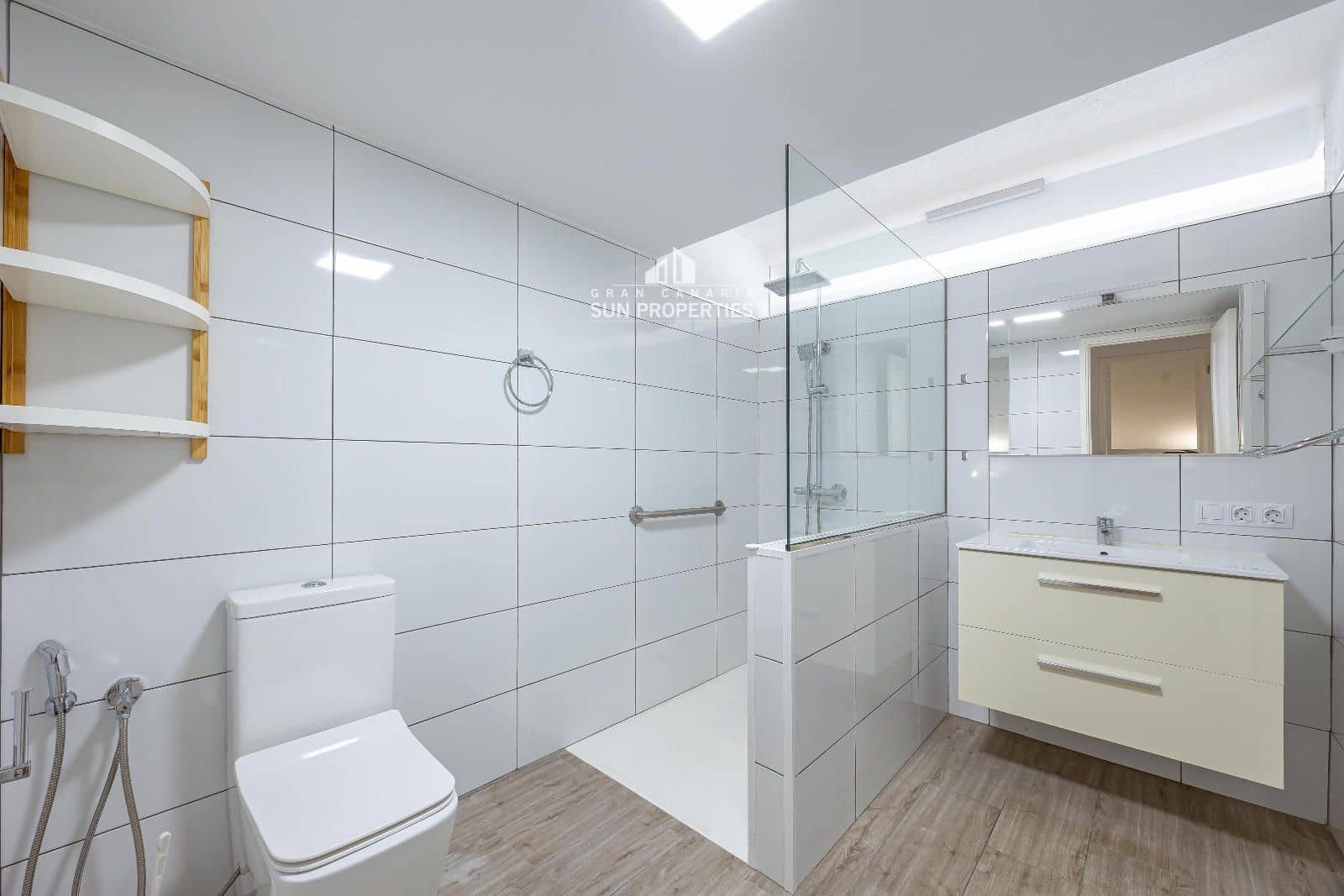 4 Zimmer Haus zu verkaufen in San Bartolome de Tirajana mit Garage - 660.000 € (Ref: 9382048)