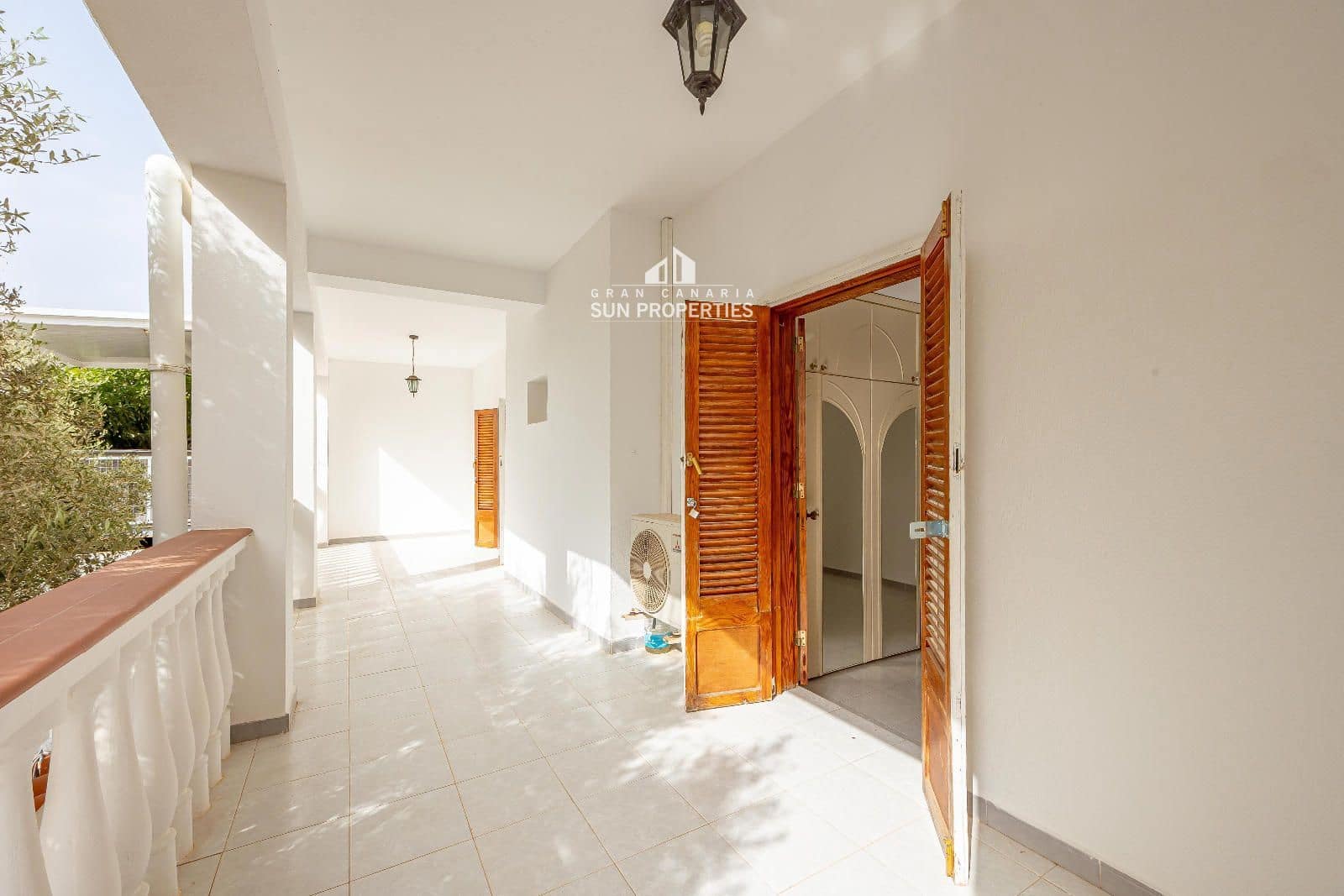 4 Zimmer Haus zu verkaufen in San Bartolome de Tirajana mit Garage - 660.000 € (Ref: 9382048)