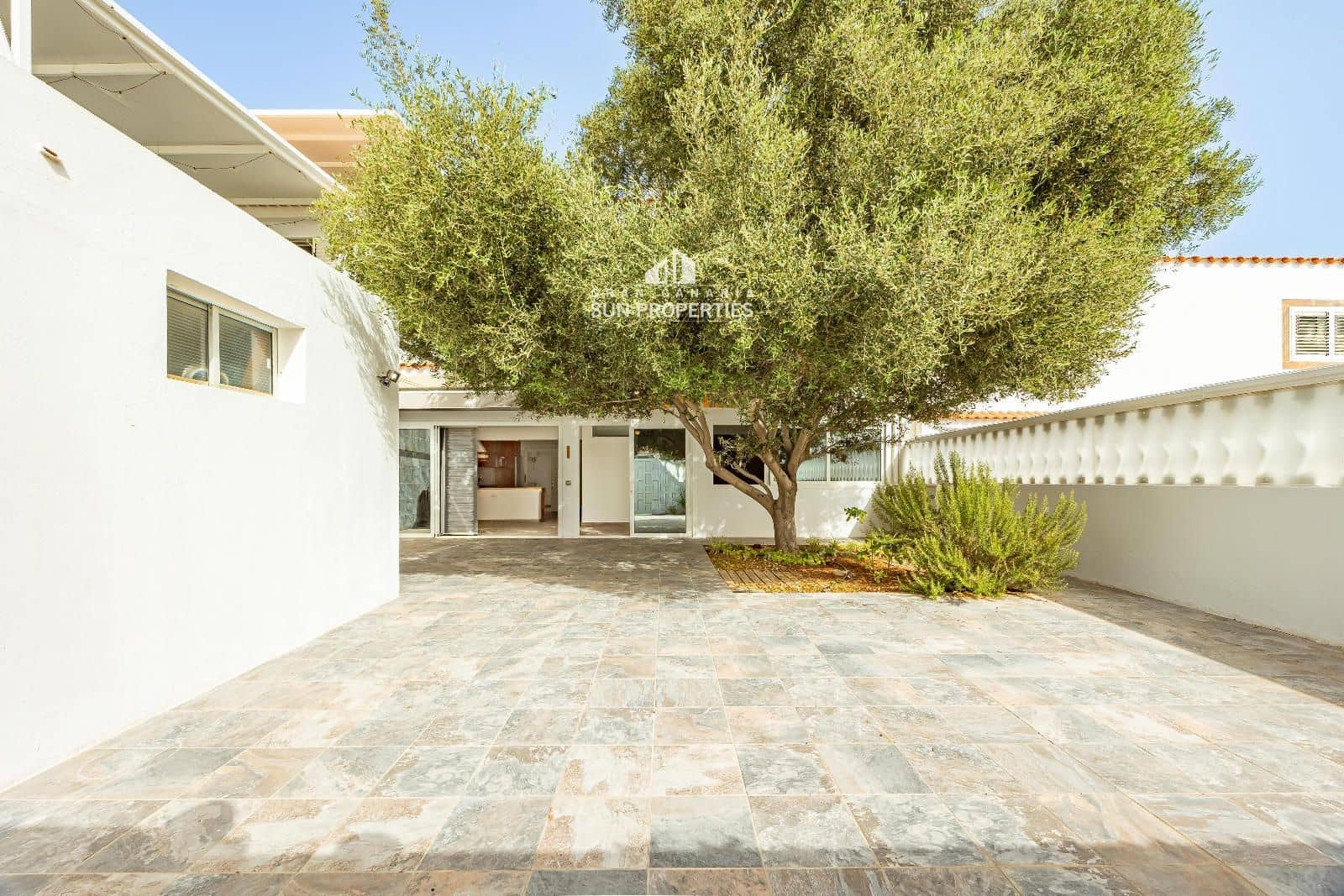 4 Zimmer Haus zu verkaufen in San Bartolome de Tirajana mit Garage - 660.000 € (Ref: 9382048)