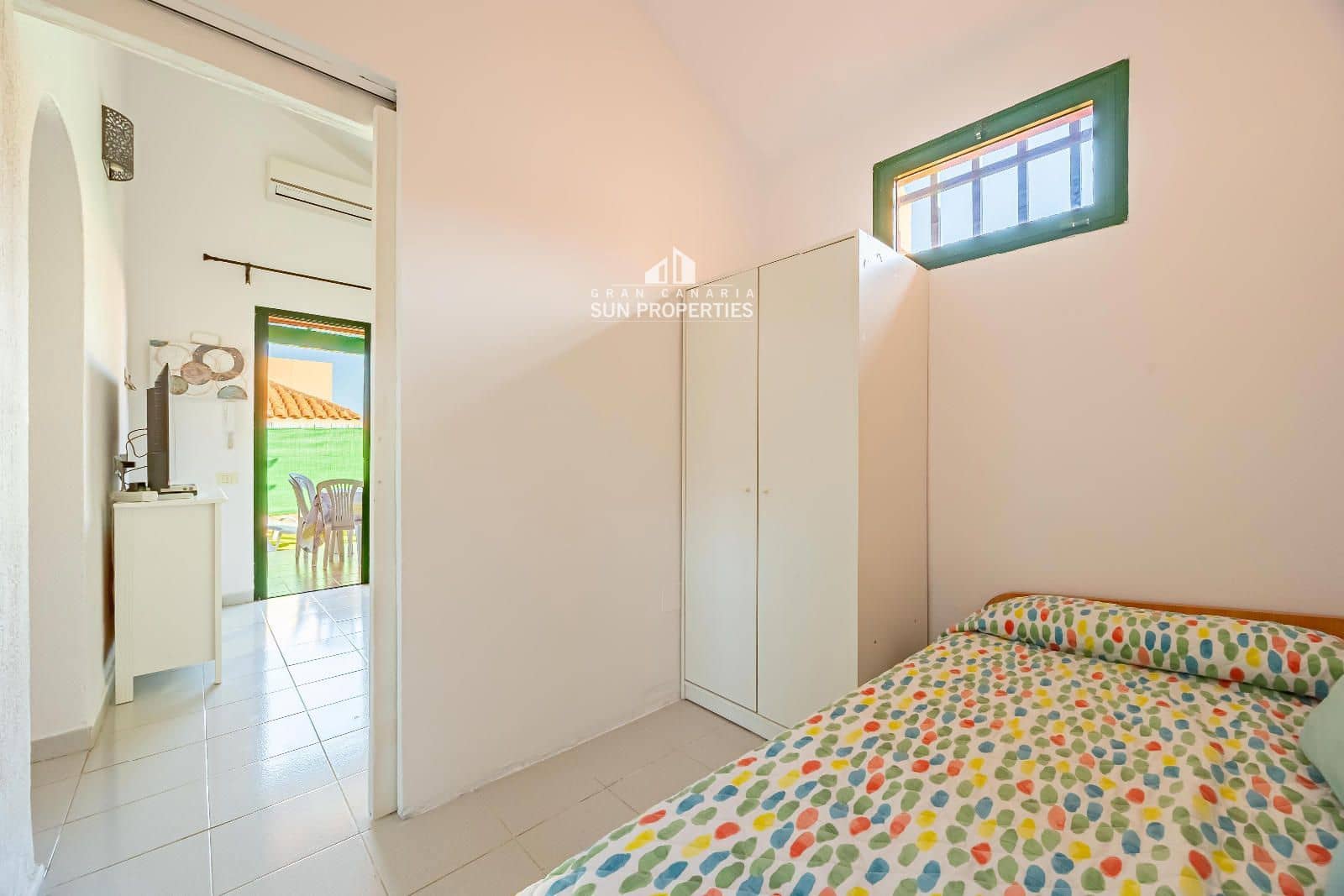 2 soverom Bungalow til leie i Sonneland med svømmebasseng - € 1 100 (Ref: 9659686)