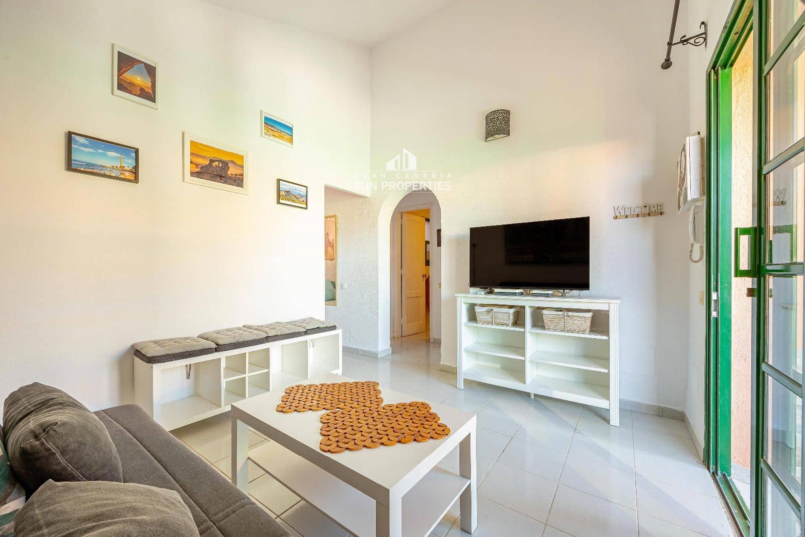 2 soverom Bungalow til leie i Sonneland med svømmebasseng - € 1 100 (Ref: 9659686)