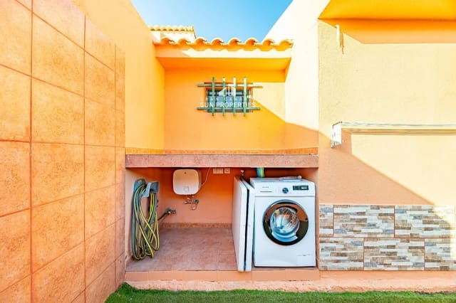 Bungalow de 2 habitaciones en Sonneland, San Bartolomé de Tirajana en alquiler con piscina - 1.100 € (Ref: 9659686)