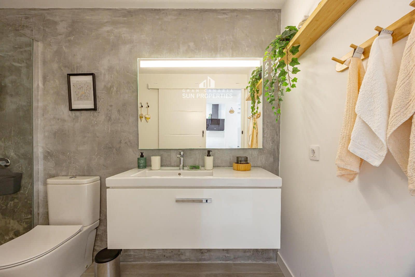 1 slaapkamer Bungalow te huur in San Bartolome de Tirajana met zwembad - € 1.200 (Ref: 9660822)