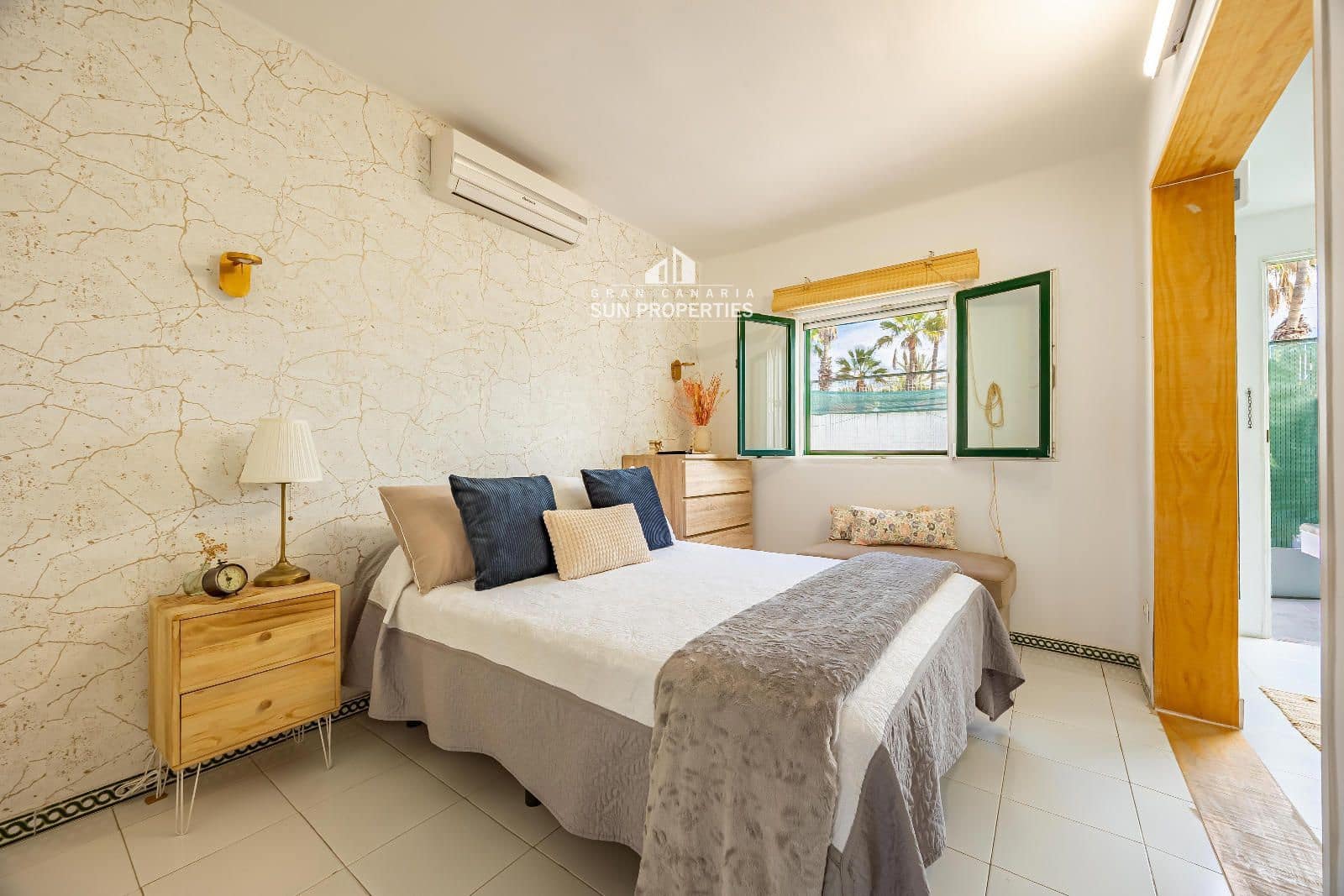 1 slaapkamer Bungalow te huur in San Bartolome de Tirajana met zwembad - € 1.200 (Ref: 9660822)