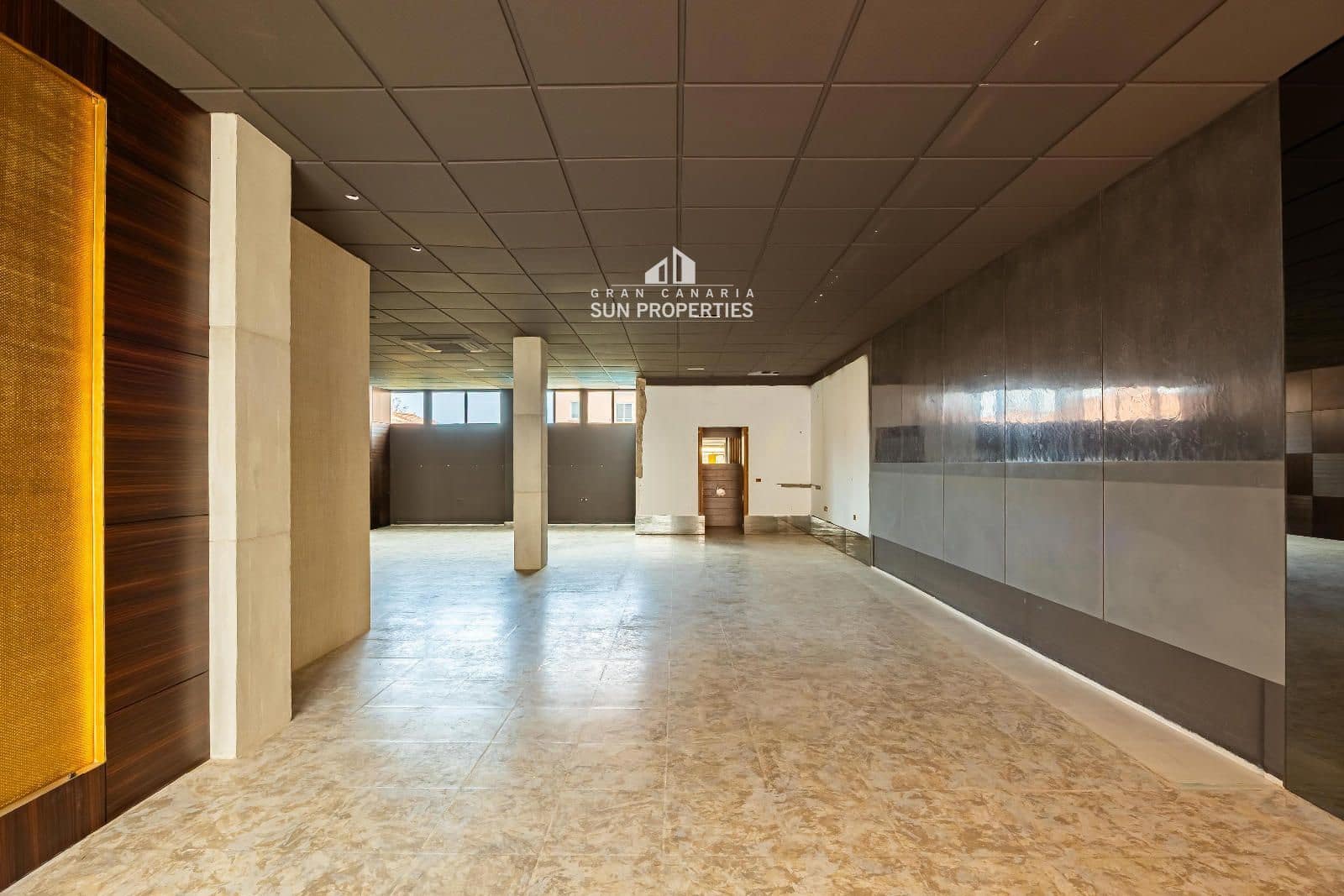 Commercial for rent in El Tablero - € 1,990 (Ref: 9761516)