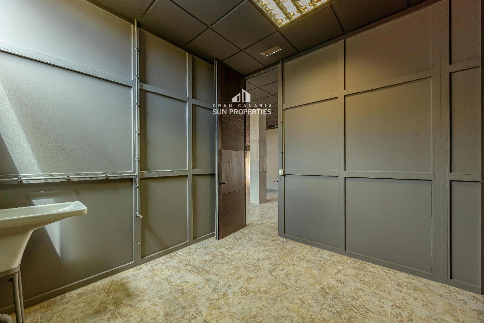 Commercial for rent in El Tablero - € 1,990 (Ref: 9761516)