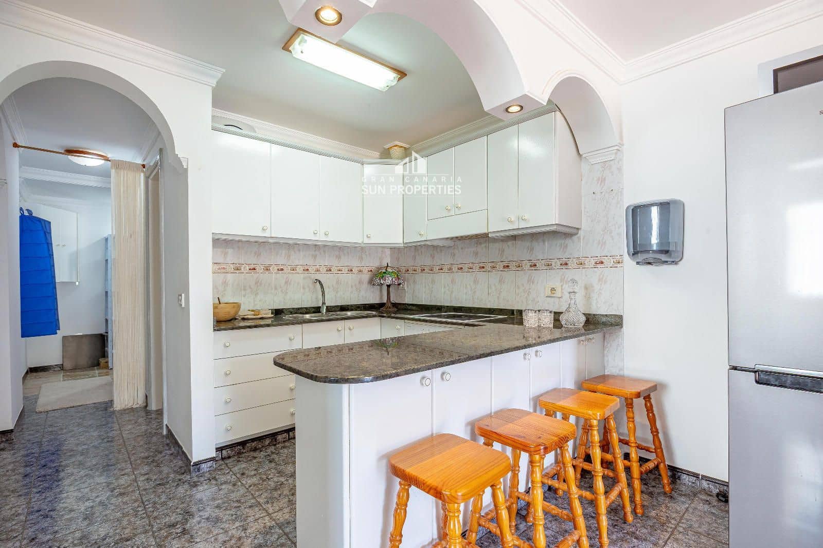 4 makuuhuone Asunto myytävänä paikassa Mogan mukana uima-altaan - 373 000 € (Ref: 9826050)