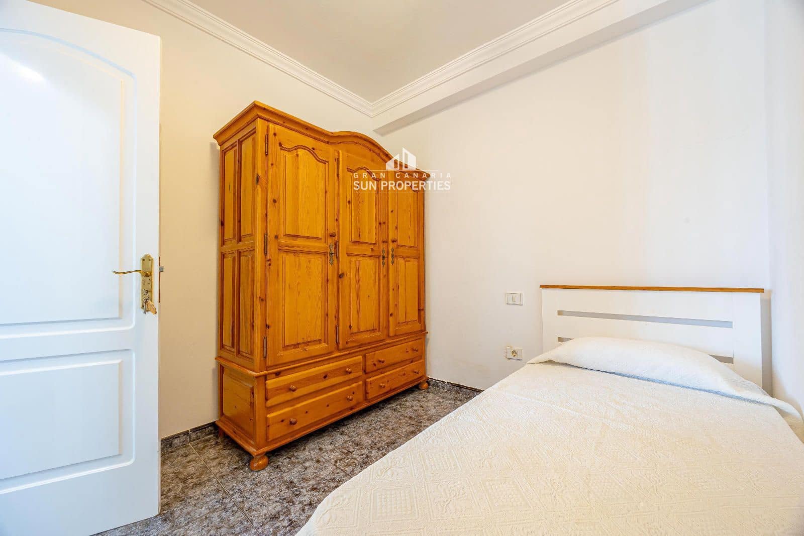 4 makuuhuone Asunto myytävänä paikassa Mogan mukana uima-altaan - 373 000 € (Ref: 9826050)