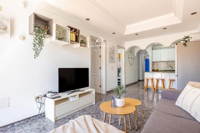 4 makuuhuone Asunto myytävänä paikassa Puerto Rico, Mogán mukana uima-altaan - 373 000 € (Ref: 9826050)
