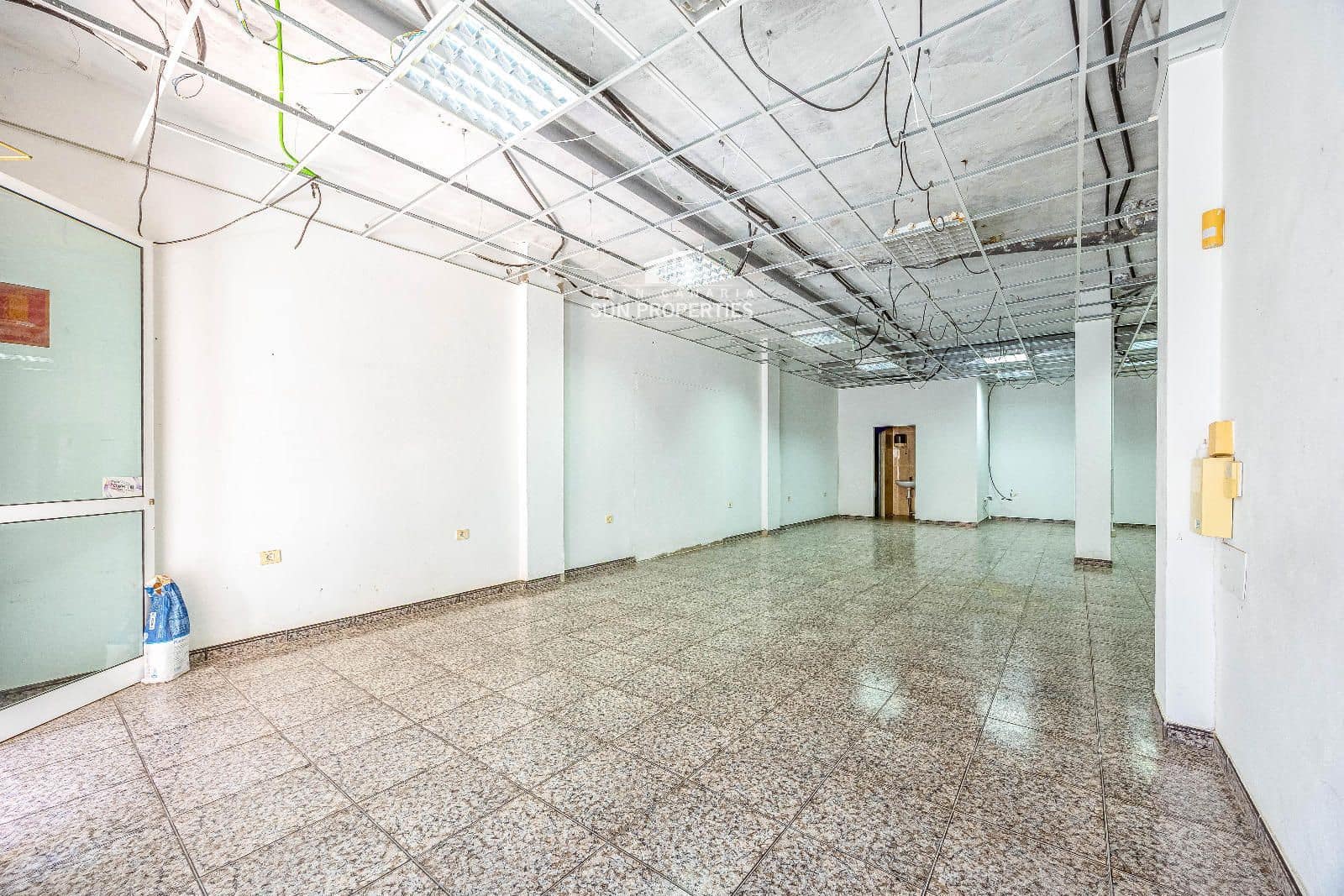 Kaupallinen vuokrattavana paikassa El Tablero - 1 250 € (Ref: 9874021)