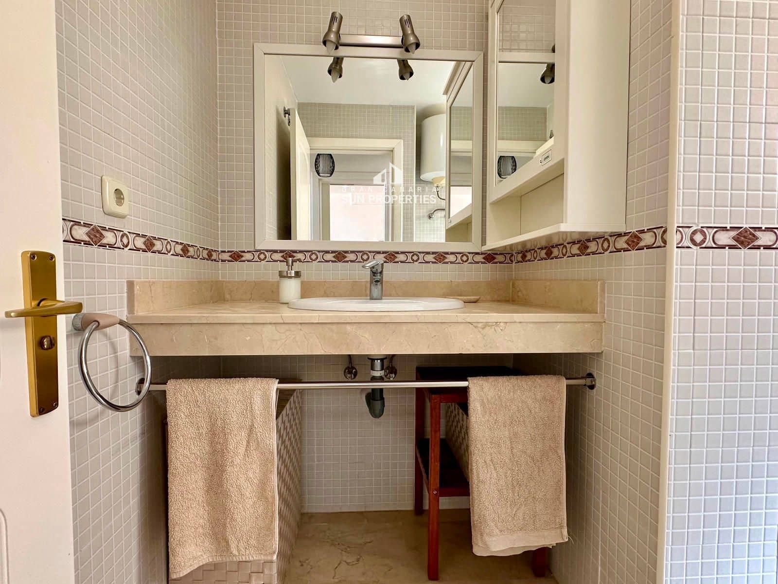 1 slaapkamer Flat te huur in Mogan met zwembad - € 1.150 (Ref: 9895673)