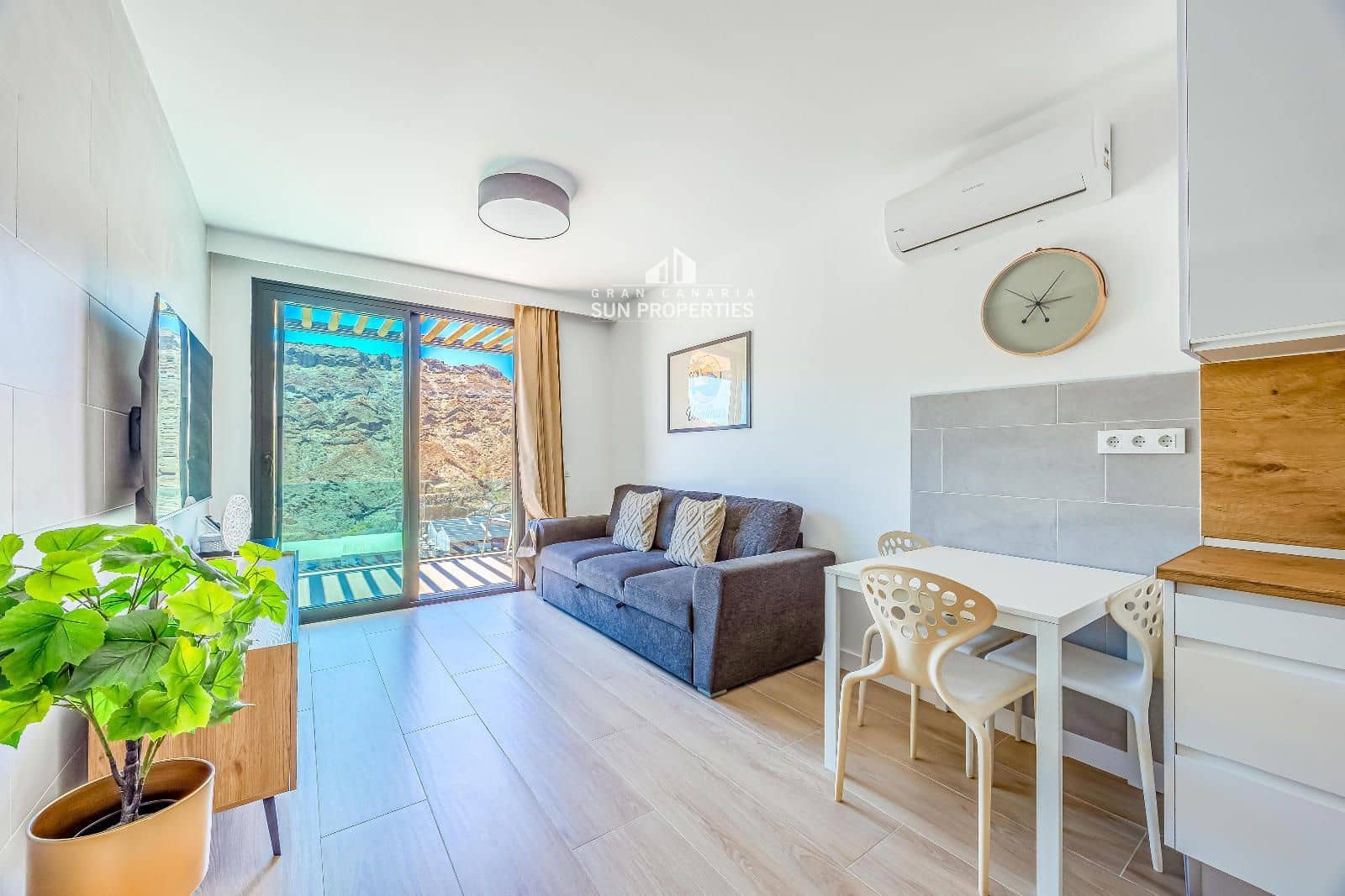1 bedroom Flat for rent in Mogan with pool garage - € 1,390 (Ref: 9929982)
