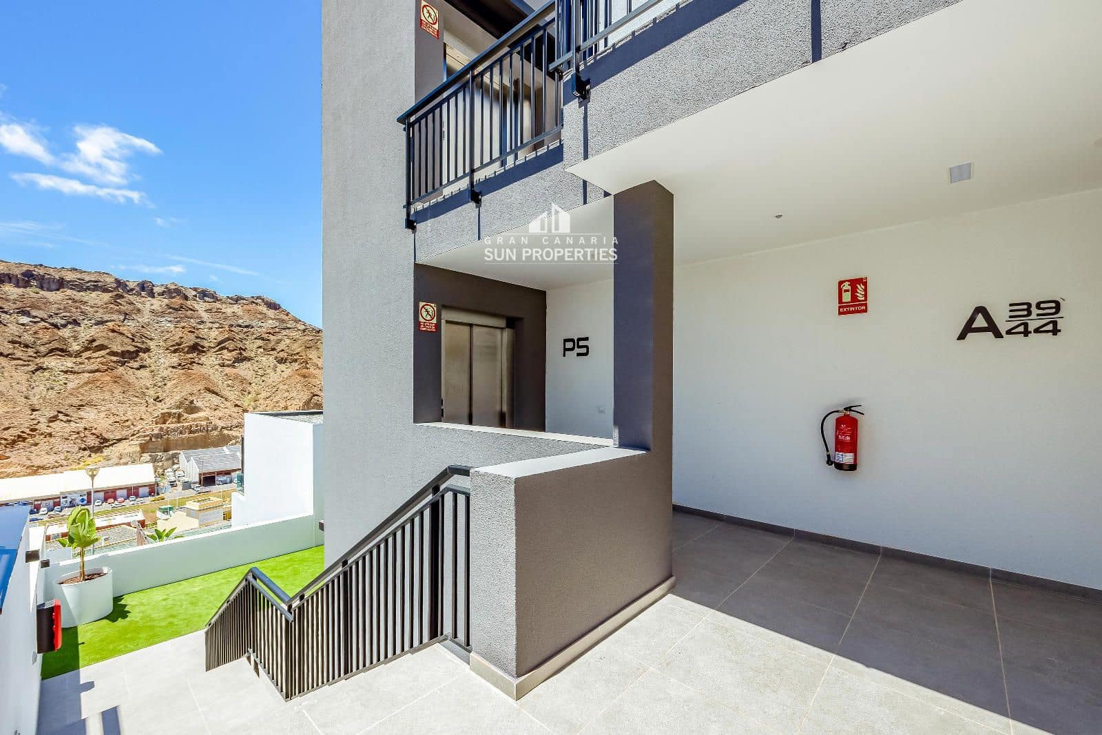 1 bedroom Flat for rent in Mogan with pool garage - € 1,390 (Ref: 9929982)