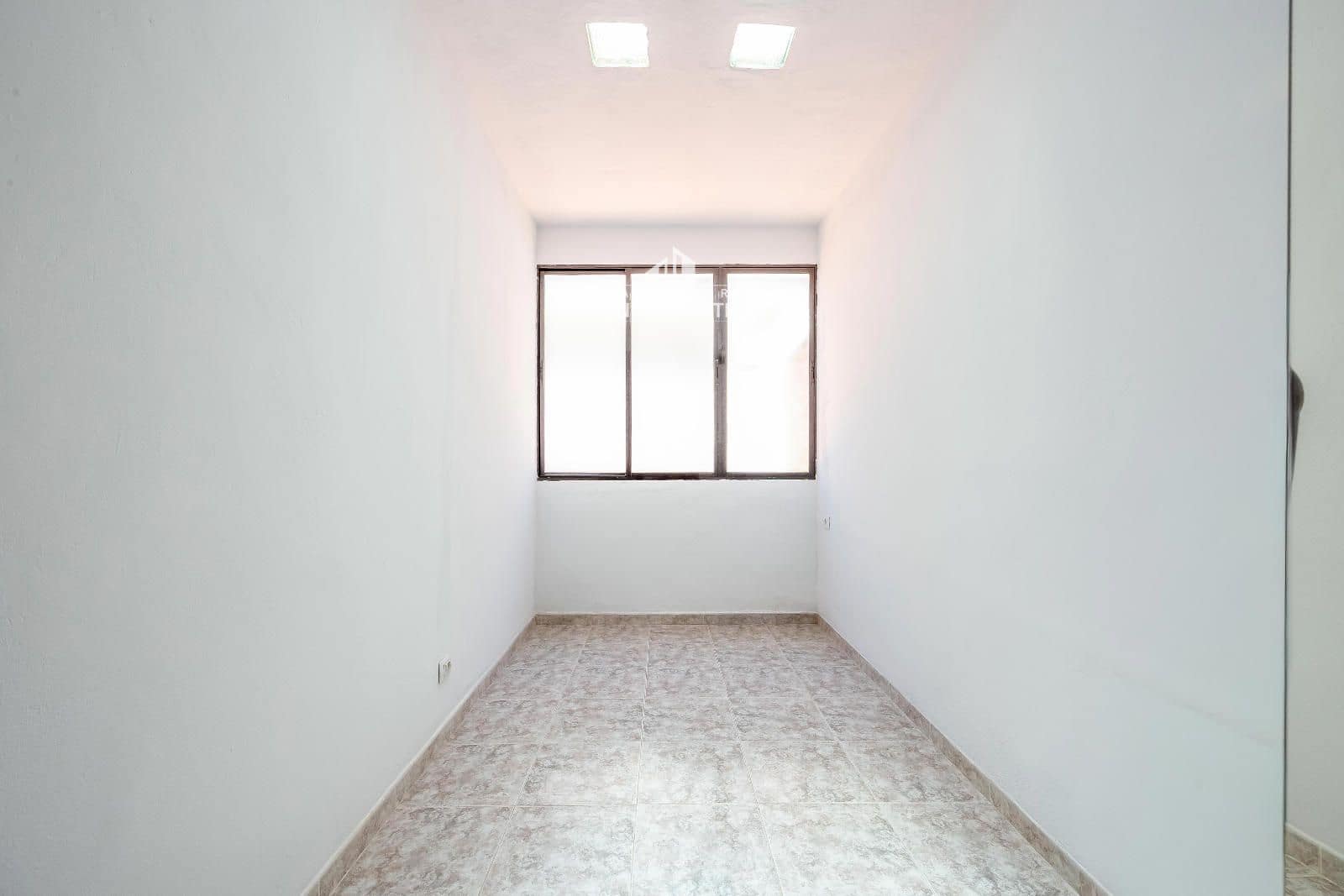 3 quarto Moradia para arrendar em Mogan com piscina garagem - 1 600 € (Ref: 9941564)