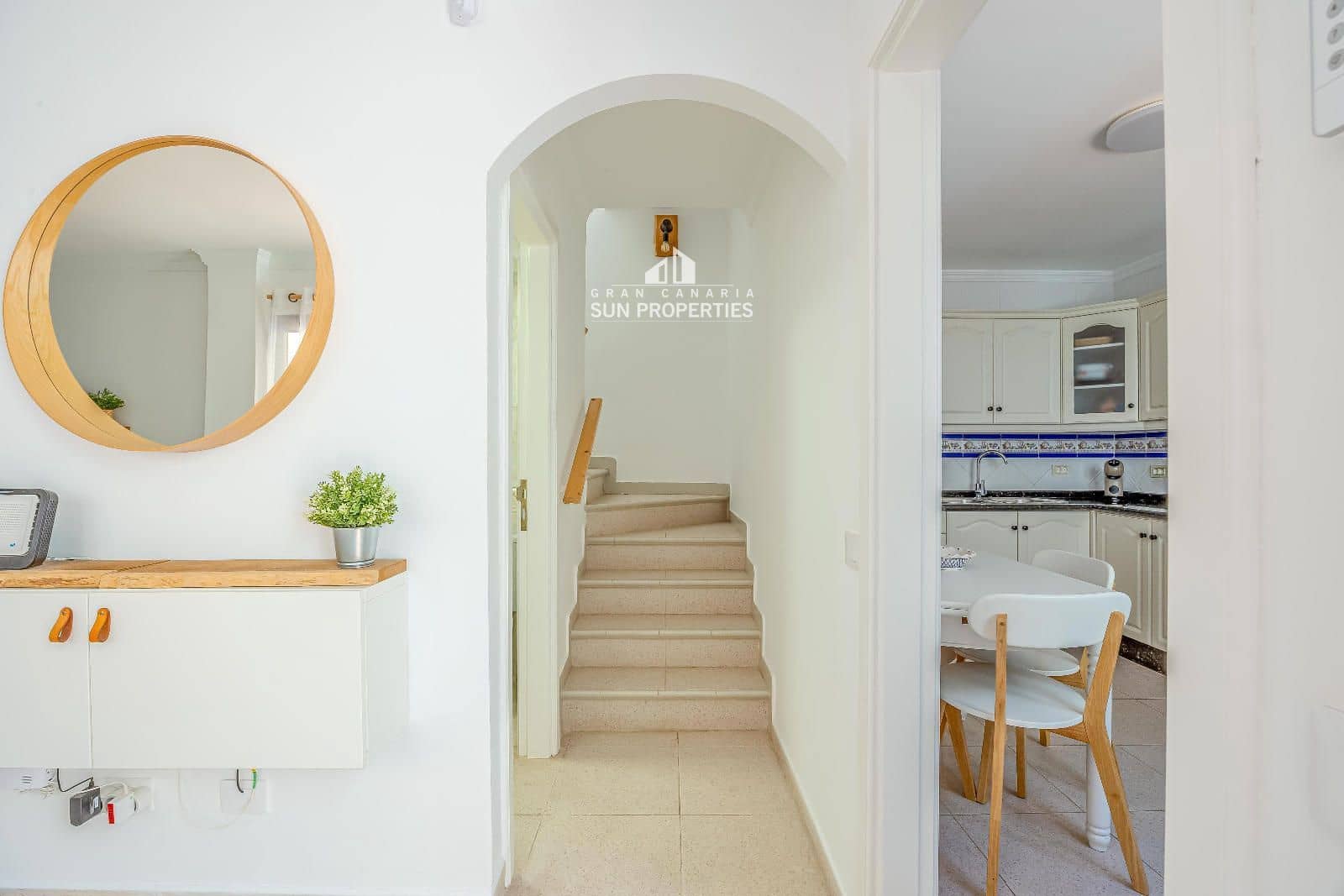 3 quarto Moradia para arrendar em Mogan com piscina garagem - 1 600 € (Ref: 9941564)