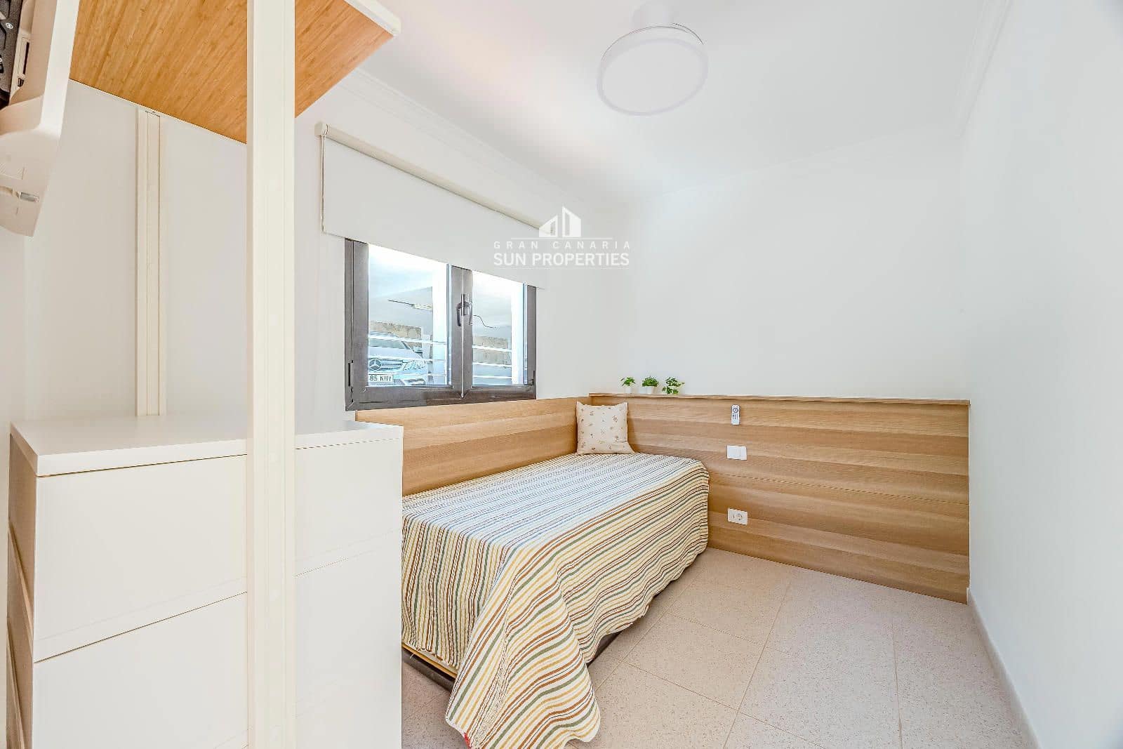 3 quarto Moradia para arrendar em Mogan com piscina garagem - 1 600 € (Ref: 9941564)