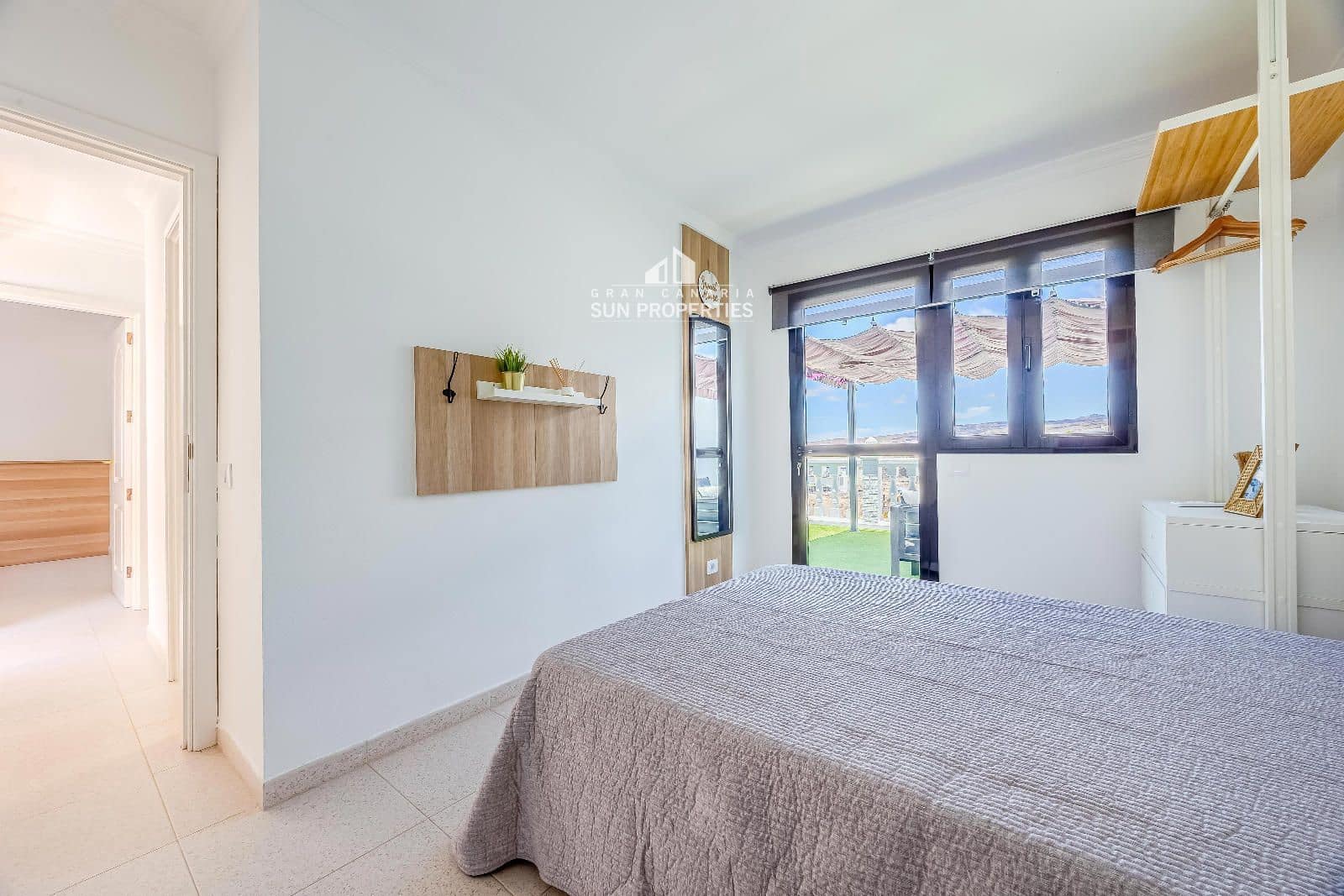 3 quarto Moradia para arrendar em Mogan com piscina garagem - 1 600 € (Ref: 9941564)