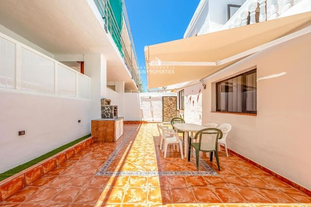 3 quarto Moradia para arrendar em Puerto Rico, Mogán com piscina garagem - 1 600 € (Ref: 9941564)