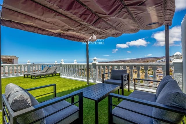 3 quarto Moradia para arrendar em Puerto Rico, Mogán com piscina garagem - 1 600 € (Ref: 9941564)