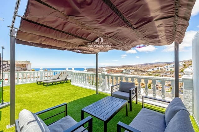 3 quarto Moradia para arrendar em Puerto Rico, Mogán com piscina garagem - 1 600 € (Ref: 9941564)