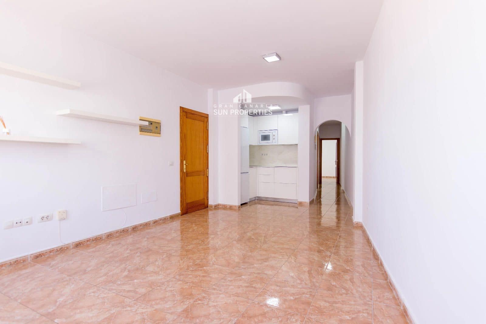 2 soveværelse Lejlighed til leje i El Carrizal - € 900 (Ref: 9946901)