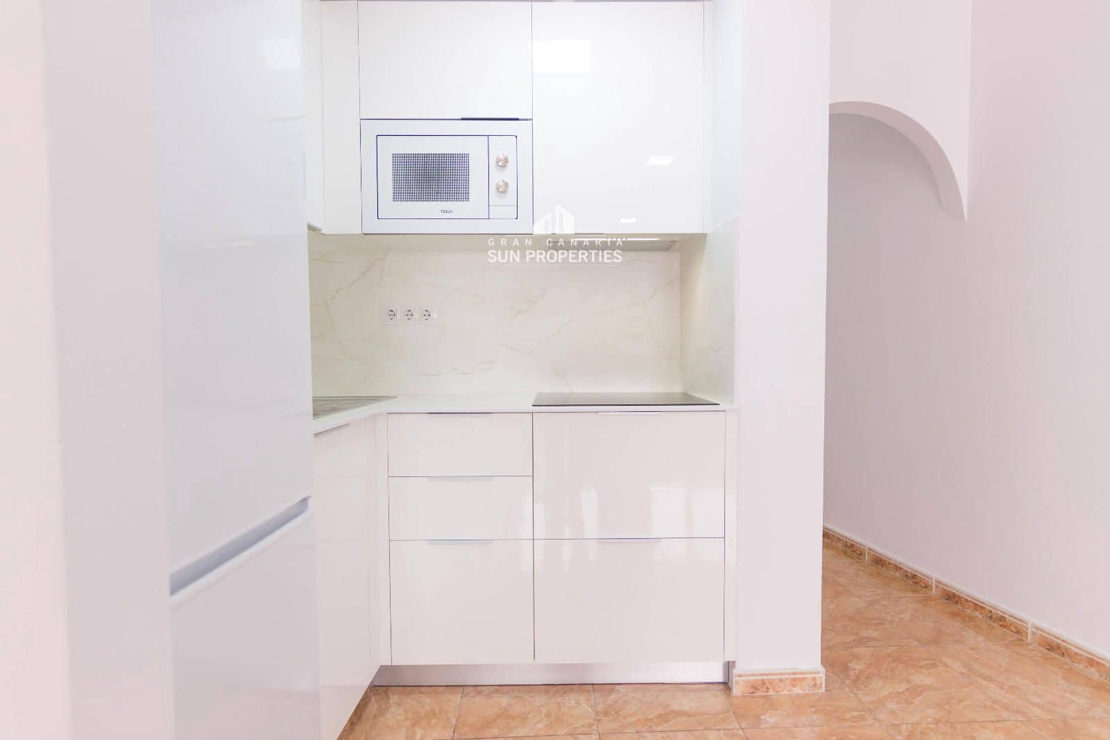 2 soveværelse Lejlighed til leje i El Carrizal - € 900 (Ref: 9946901)