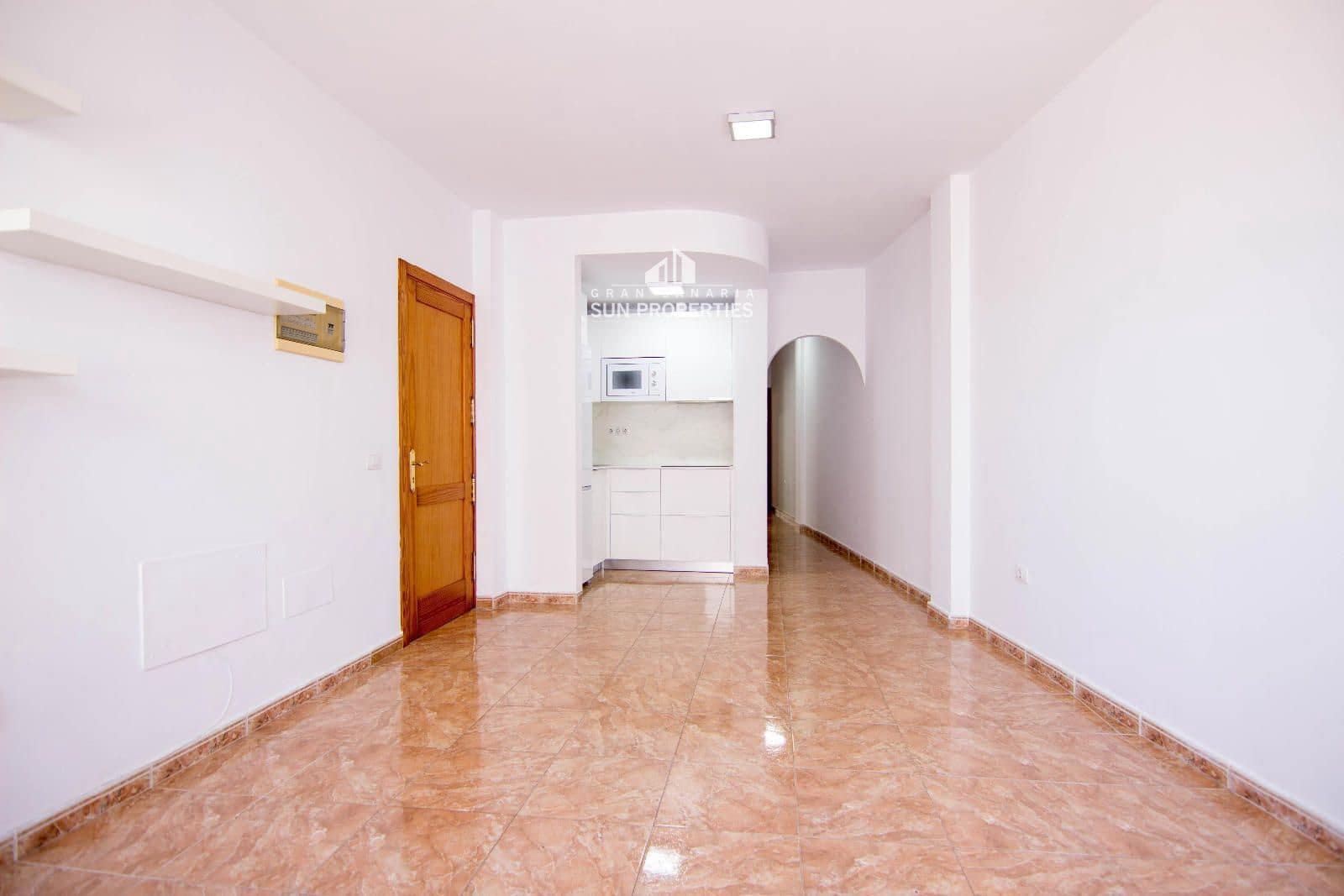 2 soveværelse Lejlighed til leje i El Carrizal - € 900 (Ref: 9946901)