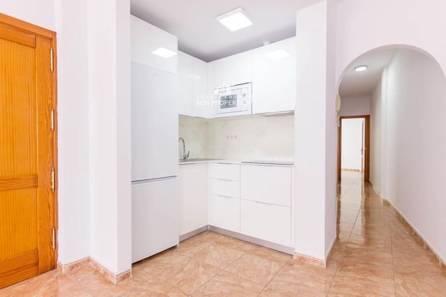Appartement de 2 chambres à louer à El Carrizal, Ingenio - 900 € (Ref: 9946901)