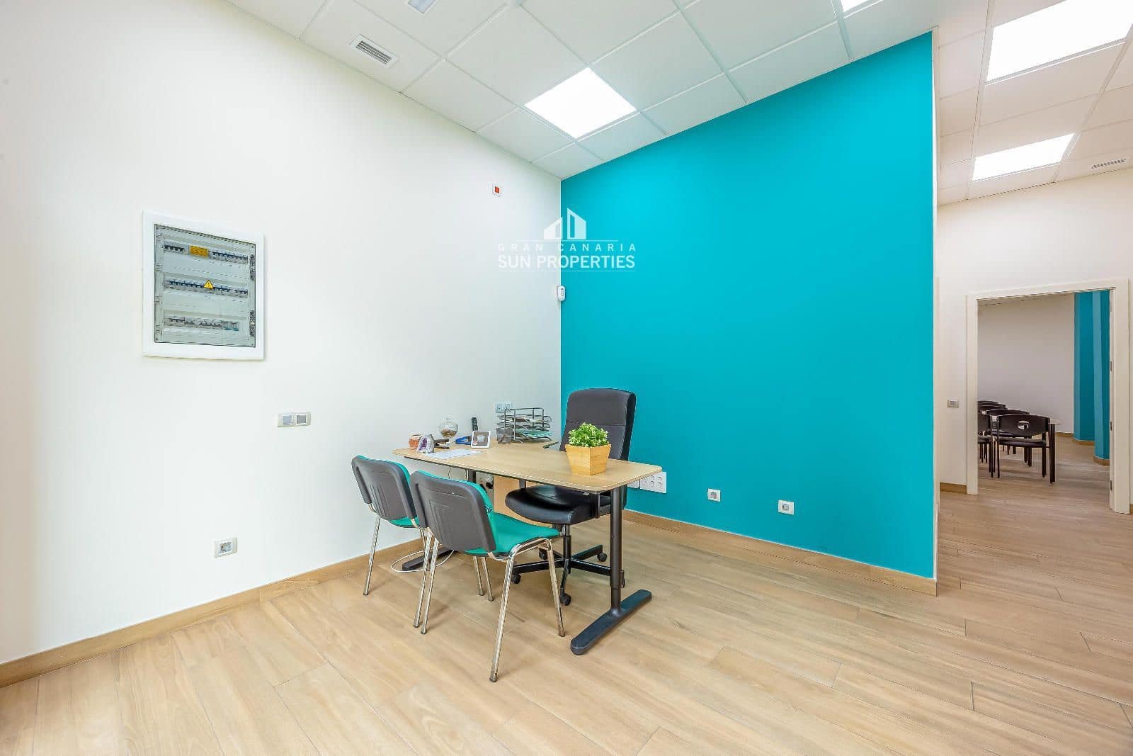 Comercial para arrendar em El Tablero - 1 605 € (Ref: 9953257)