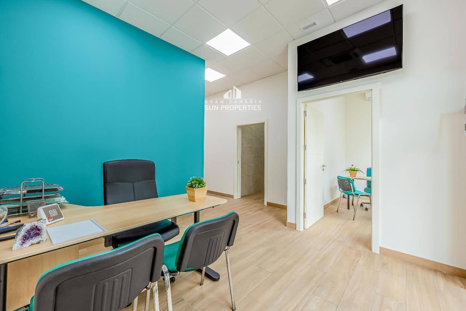 Comercial para arrendar em El Tablero - 1 605 € (Ref: 9953257)