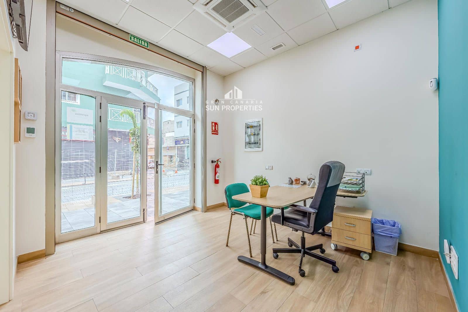 Comercial para arrendar em El Tablero - 1 605 € (Ref: 9953257)