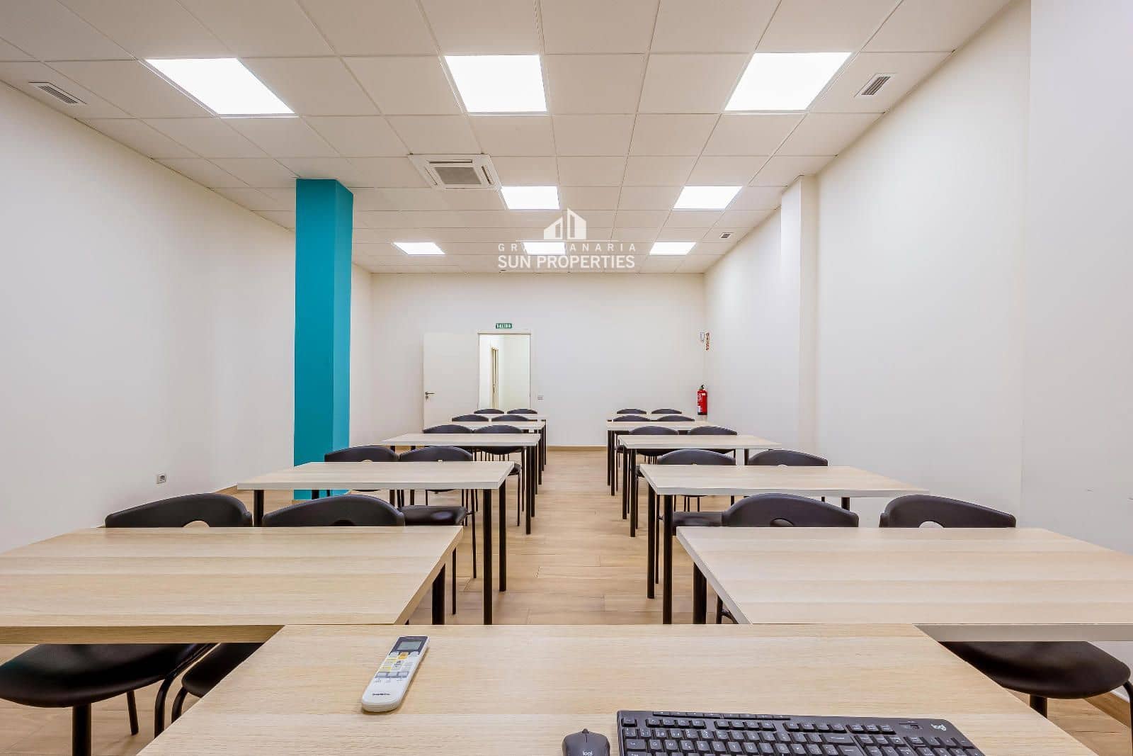 Comercial para arrendar em El Tablero - 1 605 € (Ref: 9953257)