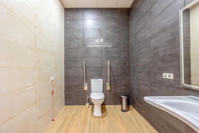 Comercial para arrendar em El Tablero, San Bartolomé de Tirajana - 1 605 € (Ref: 9953257)