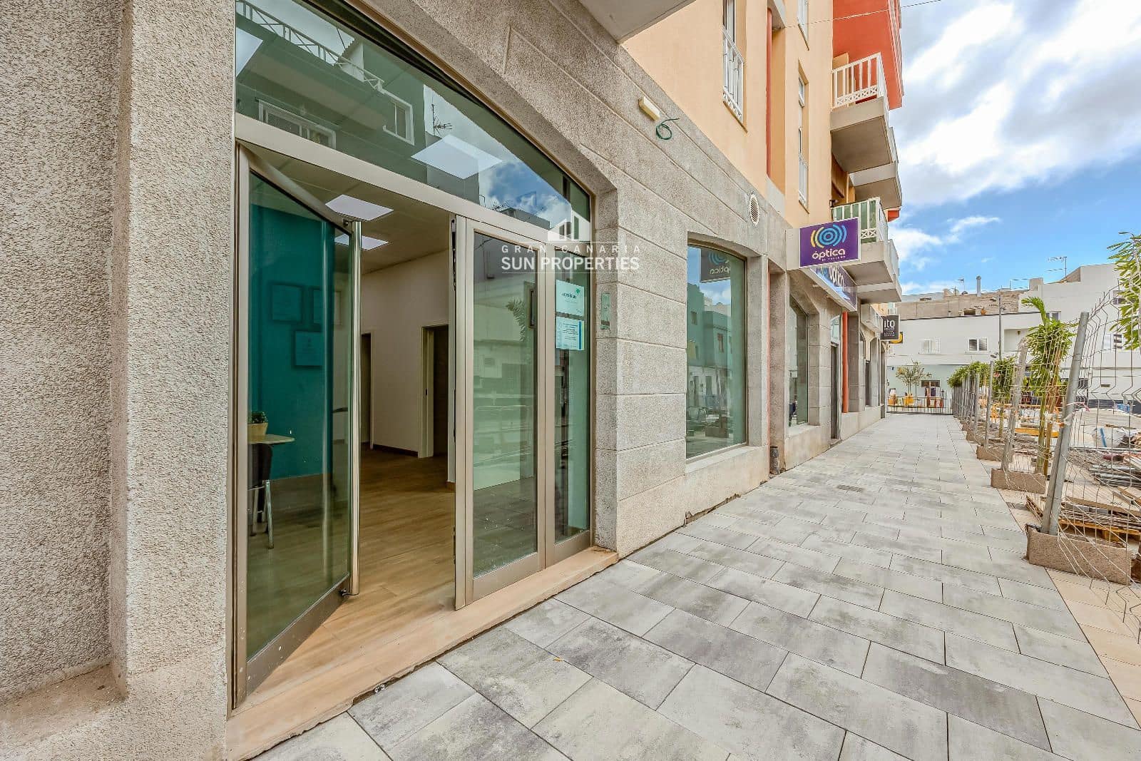 Comercial para arrendar em El Tablero - 1 605 € (Ref: 9953257)