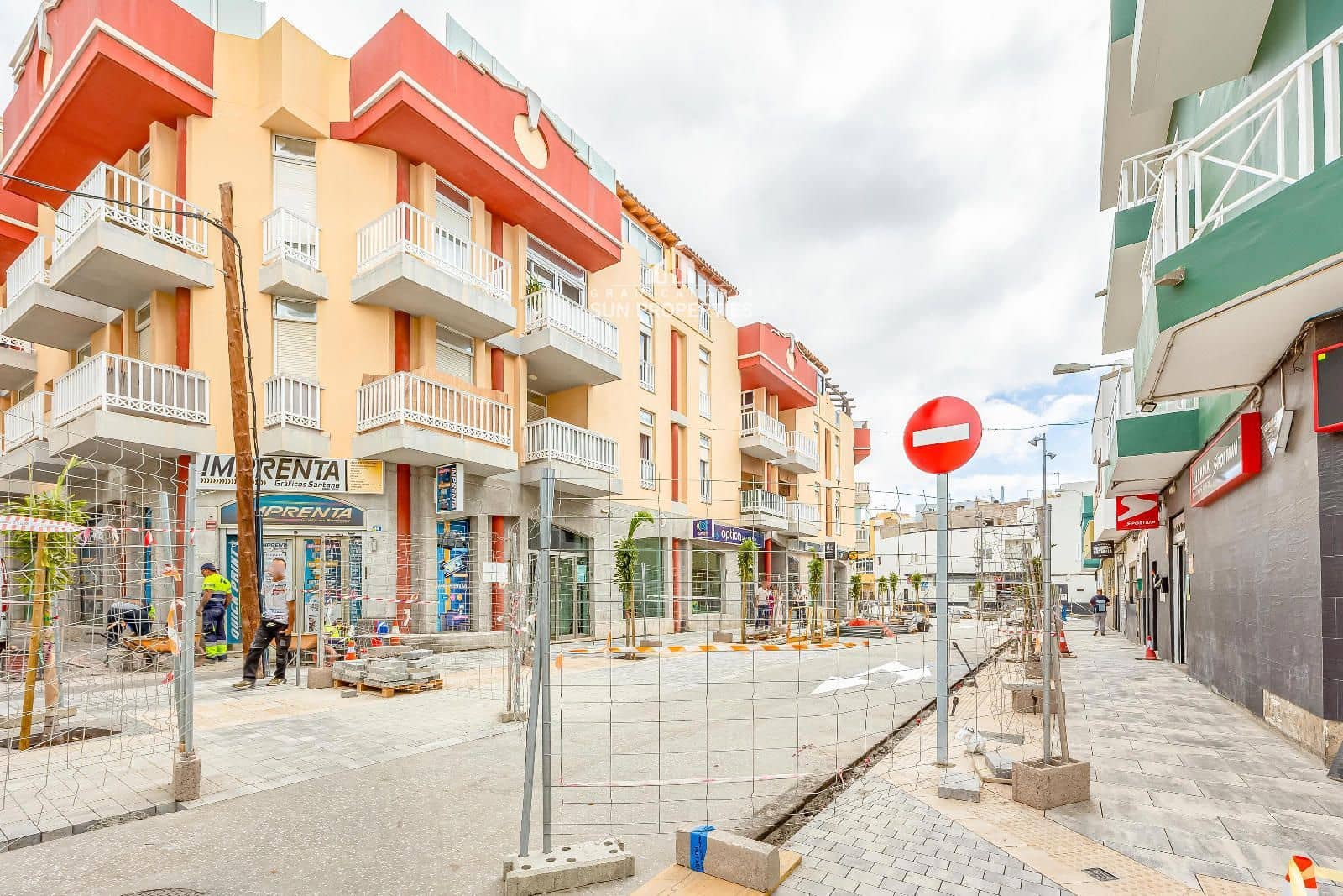 Comercial para arrendar em El Tablero - 1 605 € (Ref: 9953257)