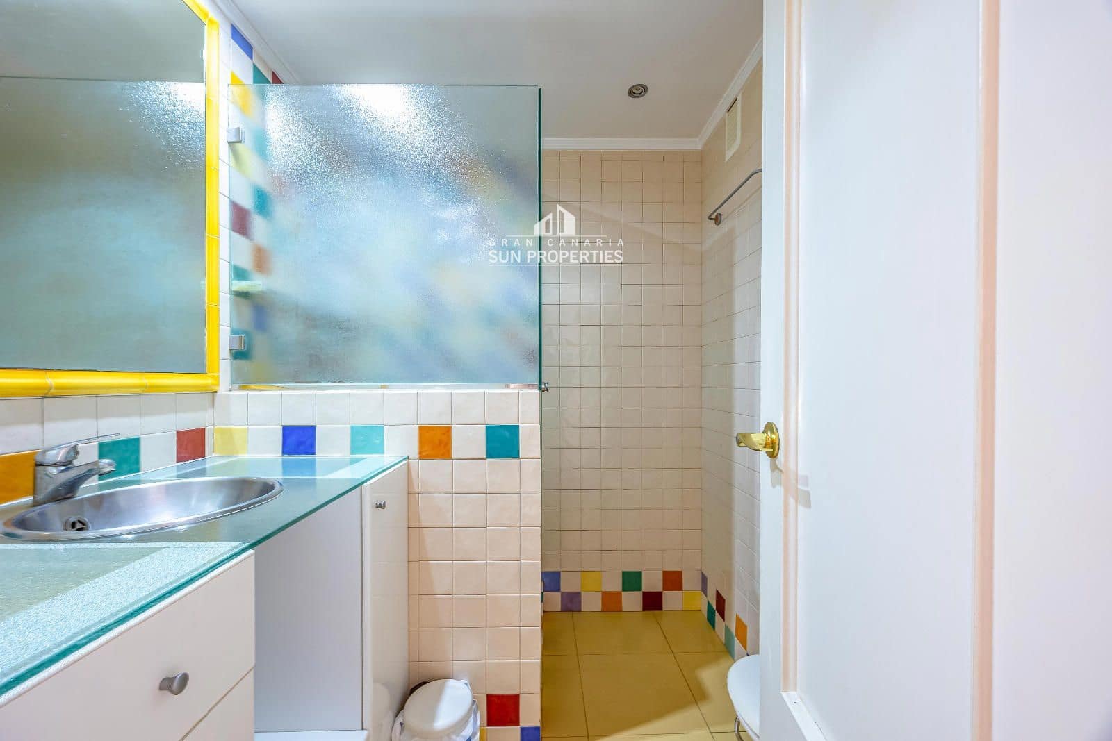 2 slaapkamer Flat te huur in Las Palmas de Gran Canaria - € 925 (Ref: 9964023)