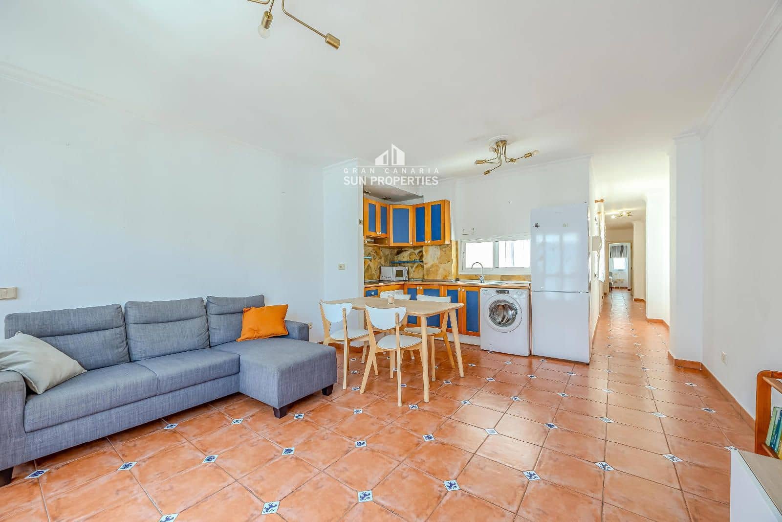 2 slaapkamer Flat te huur in Las Palmas de Gran Canaria - € 925 (Ref: 9964023)