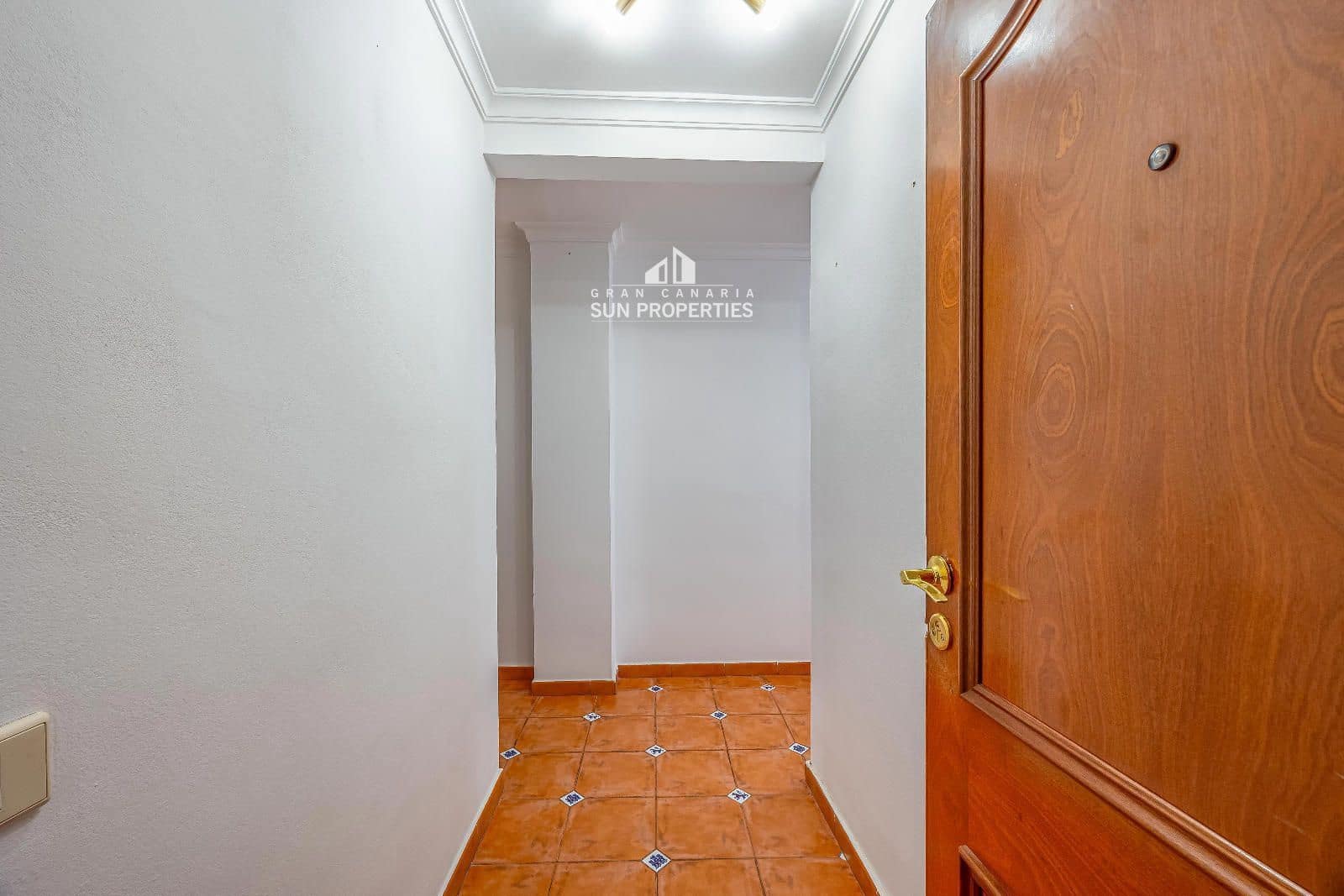 2 slaapkamer Flat te huur in Las Palmas de Gran Canaria - € 925 (Ref: 9964023)