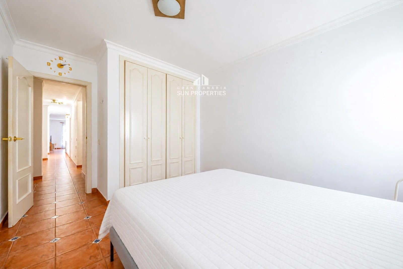 2 slaapkamer Flat te huur in Las Palmas de Gran Canaria - € 925 (Ref: 9964023)