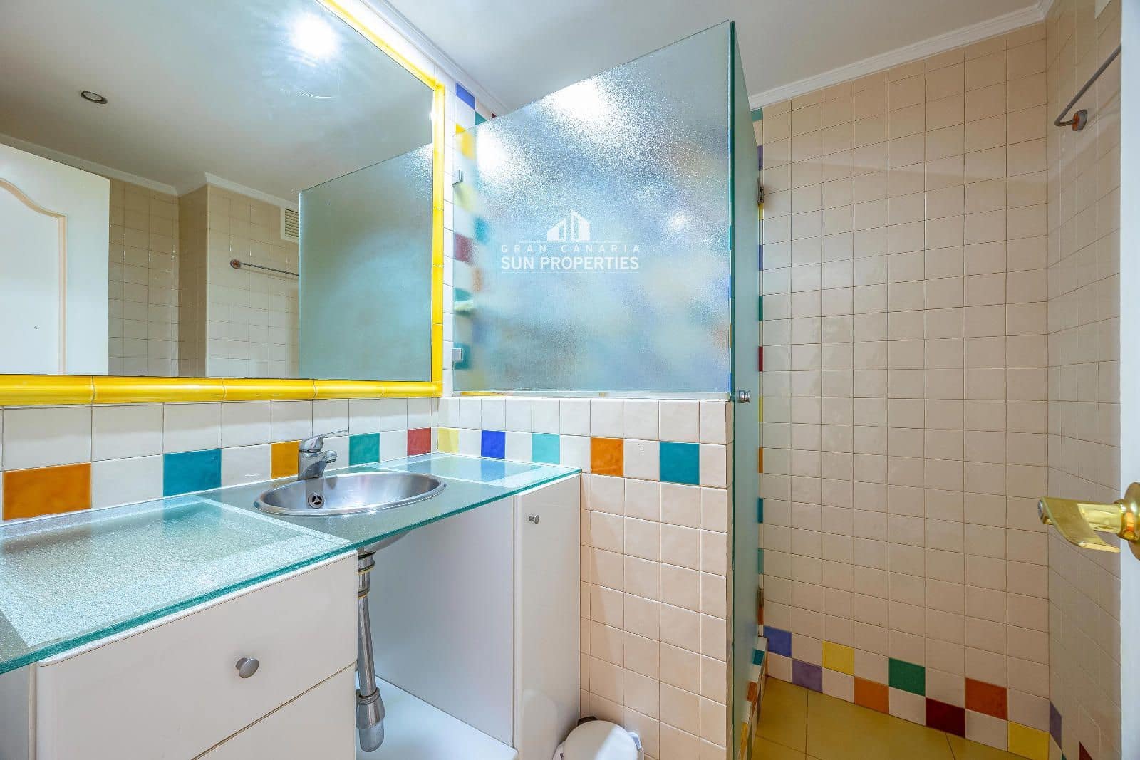 2 slaapkamer Flat te huur in Las Palmas de Gran Canaria - € 925 (Ref: 9964023)