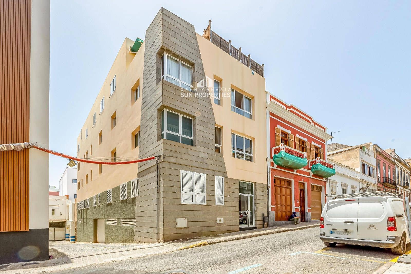 2 slaapkamer Flat te huur in Las Palmas de Gran Canaria - € 925 (Ref: 9964023)