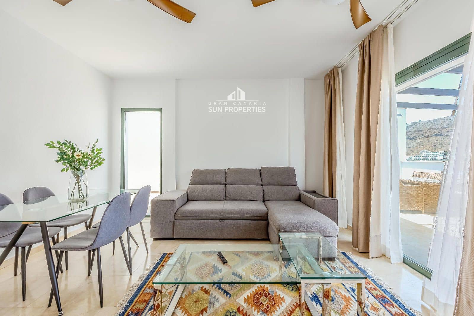 3 sypialnia Willa do wynajęcia w Puerto Rico z garażem - 1 500 € (Ref: 9995436)