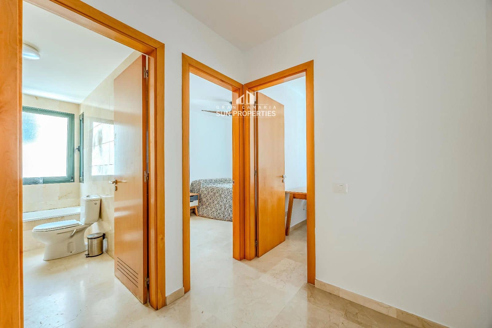 3 sypialnia Willa do wynajęcia w Puerto Rico z garażem - 1 500 € (Ref: 9995436)