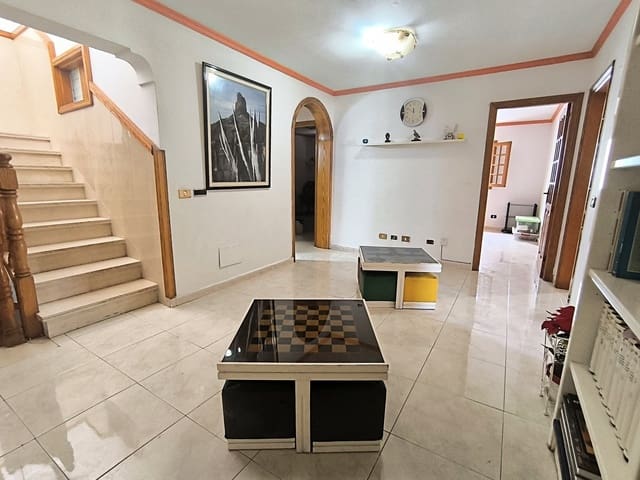 6 bedroom Townhouse for sale in San Fernando, Moya - € 457,000 (Ref: 10091533)