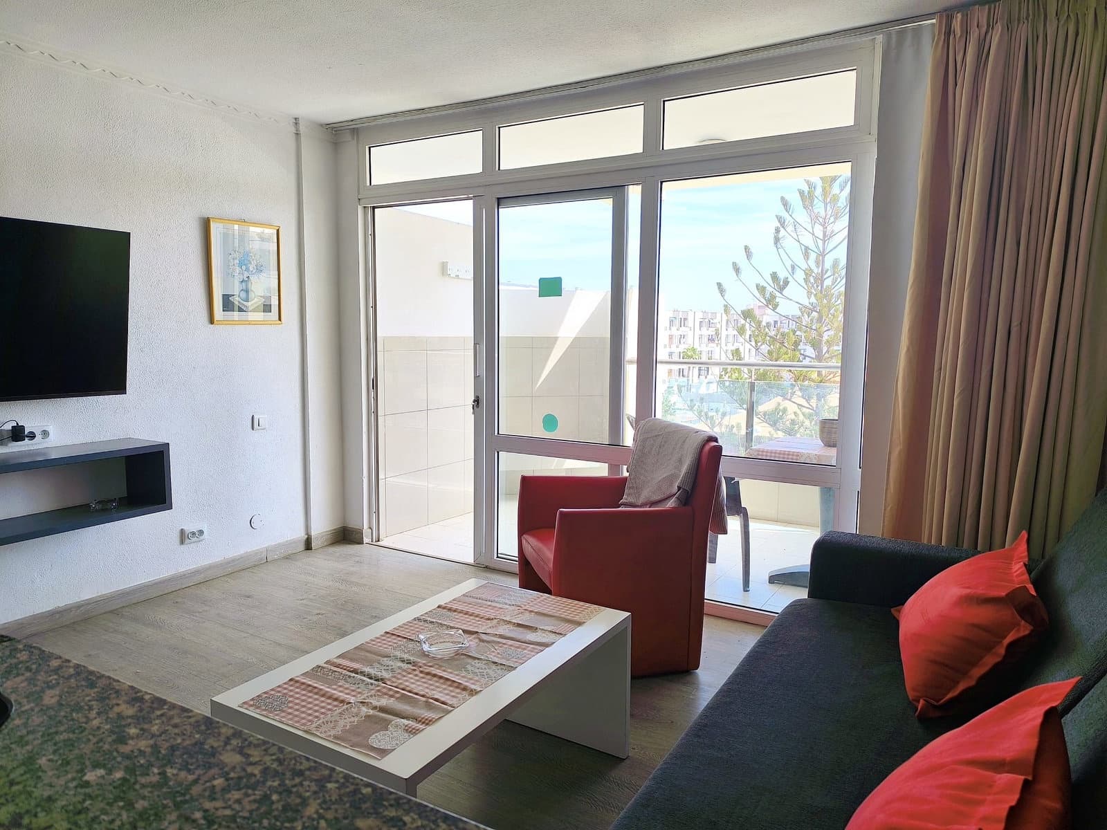 1 bedroom Apartment for rent in Playa del Ingles with pool - € 1,100 (Ref: 10167577)