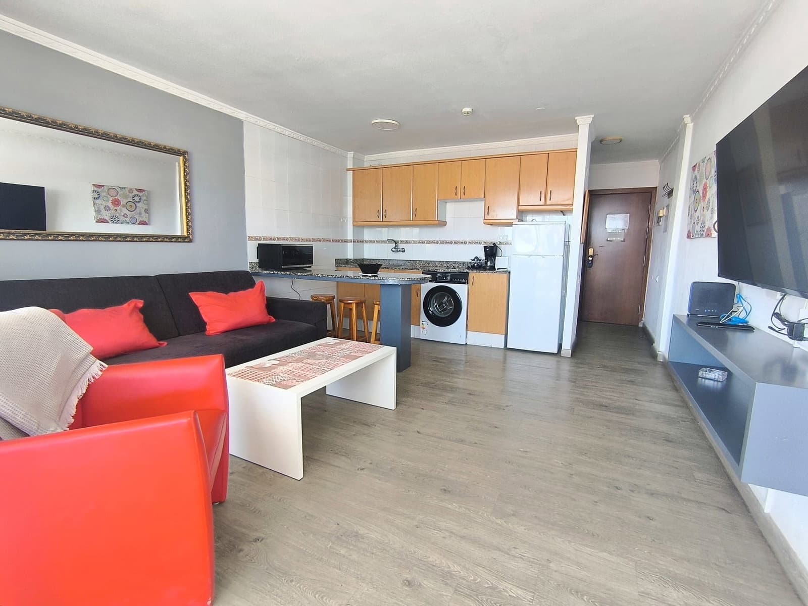 1 bedroom Apartment for rent in Playa del Ingles with pool - € 1,100 (Ref: 10167577)